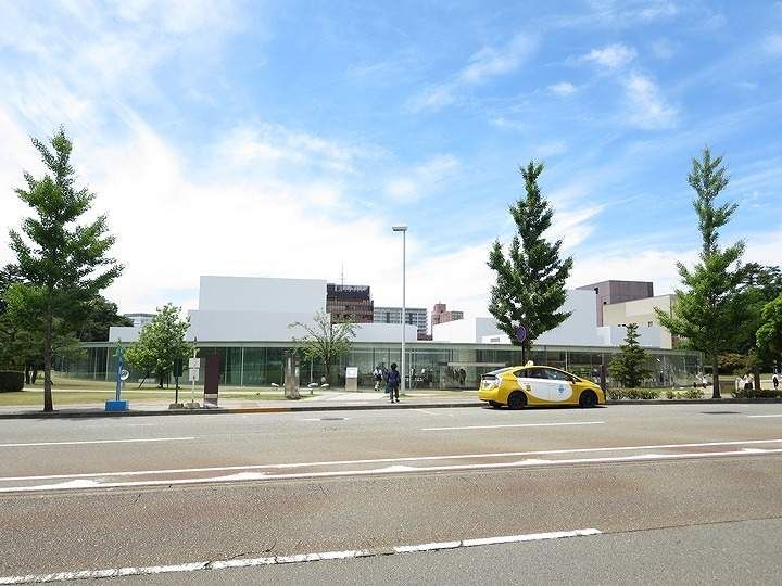 グランカーサ十三間町の周辺