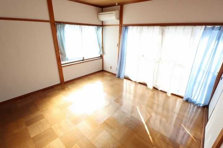 久喜ハイツ101の居間