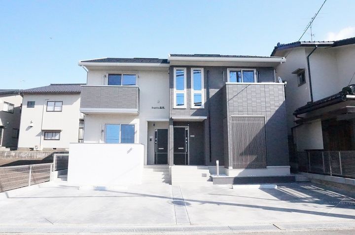 ブライトリー富樫IIの外観