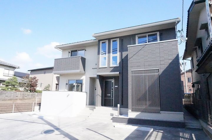 ブライトリー富樫IIの外観