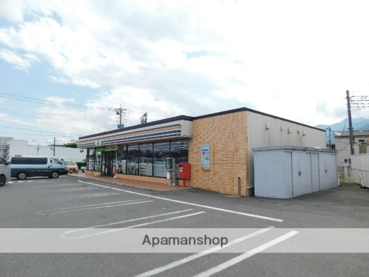 エム・カーサ101号の周辺