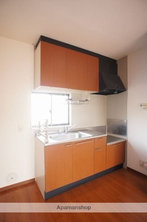 シャーメゾンSHIN’S B棟101号のキッチン