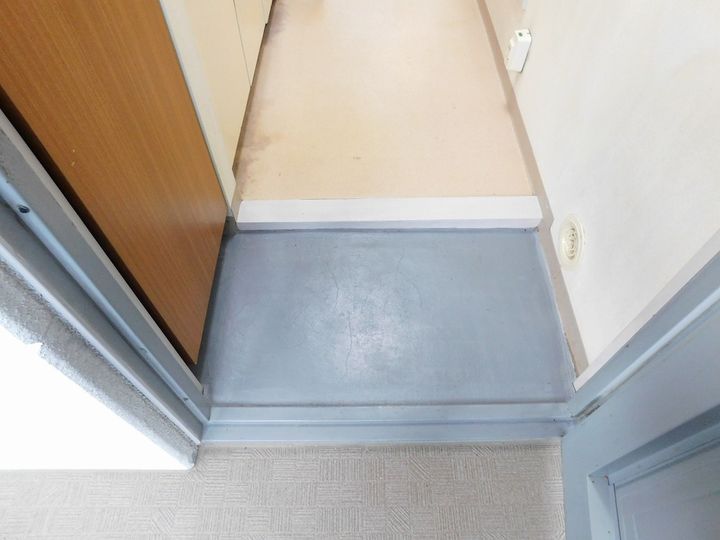 サンファスト甲府317号の玄関