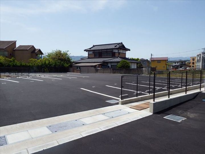 グランデュール レイの外観