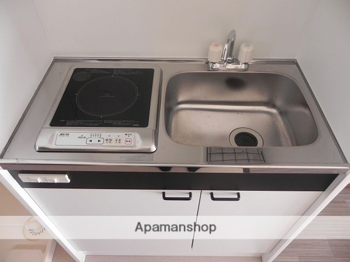 ハイツ八田 B102号のキッチン