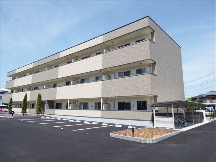 グランデュール レイの外観