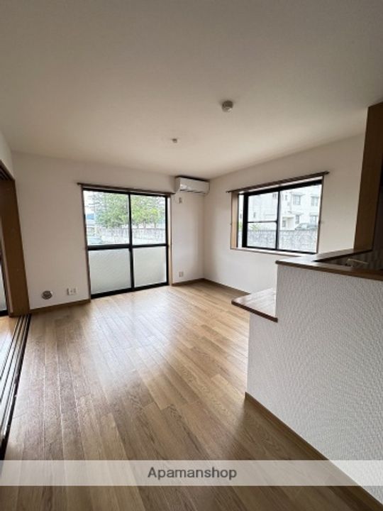 メゾンヴェルデュール101号の内装