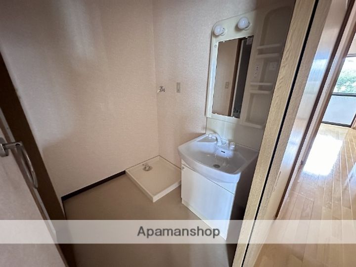 メゾンヴェルデュール101号の内装