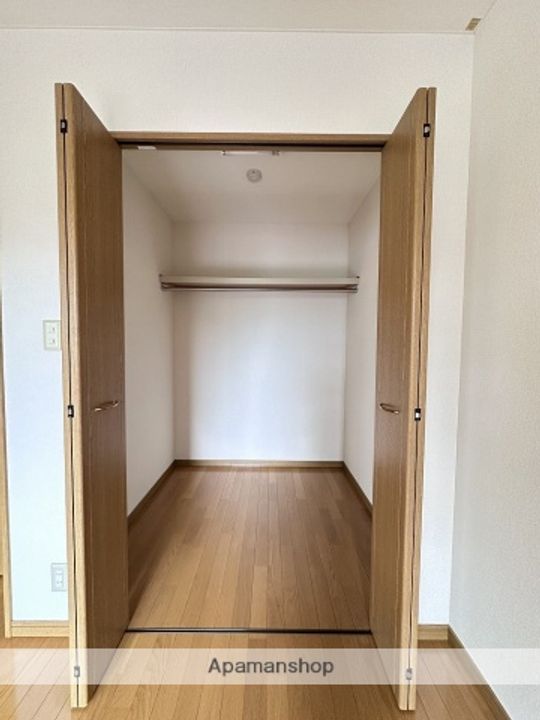 メゾンヴェルデュール101号の内装