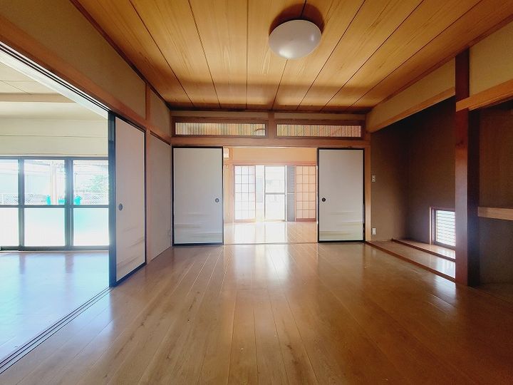 山梨県甲府市和戸町(一戸建)の賃貸物件戸建ての居間
