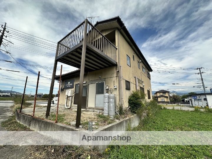 メゾン・ユウ F棟F-2号の外観