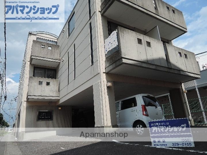 エースフラッツの外観