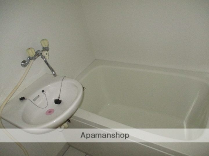 中村第8ビル306の風呂