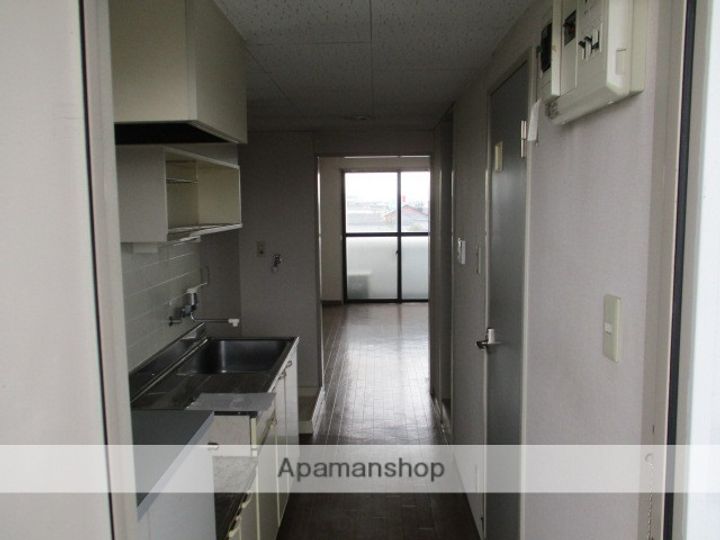 中村第8ビル406の内装