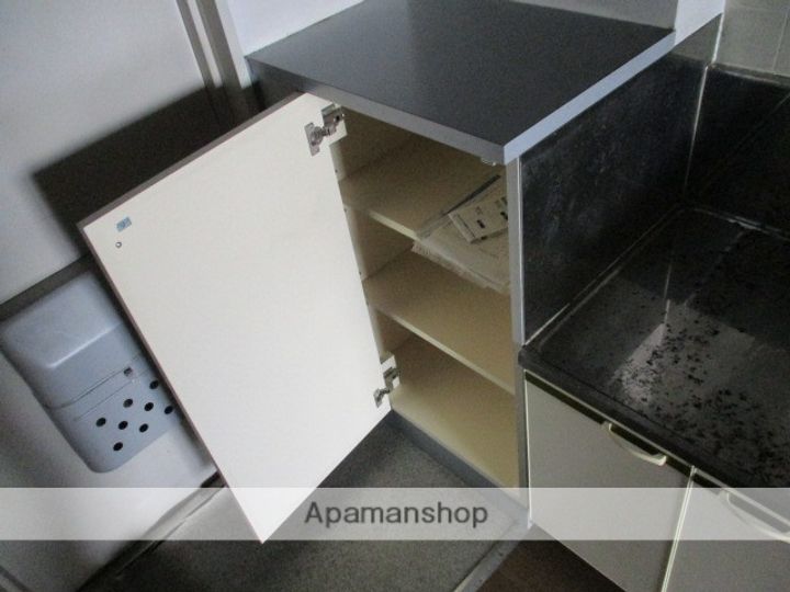 中村第8ビル406の内装