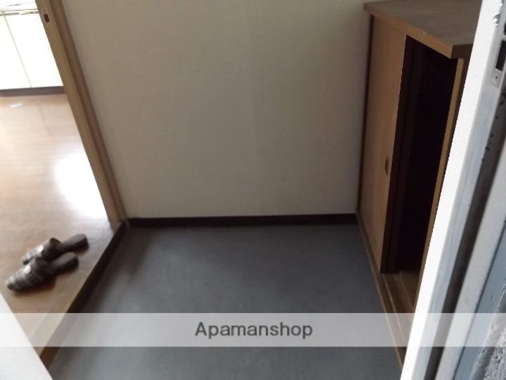 ハイツみどりの玄関