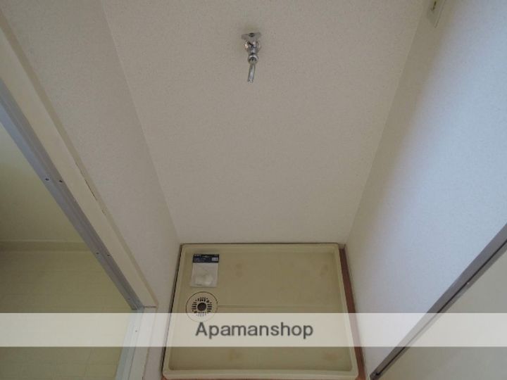 メゾン中村206の玄関