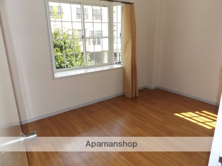 エナール楠201の居間