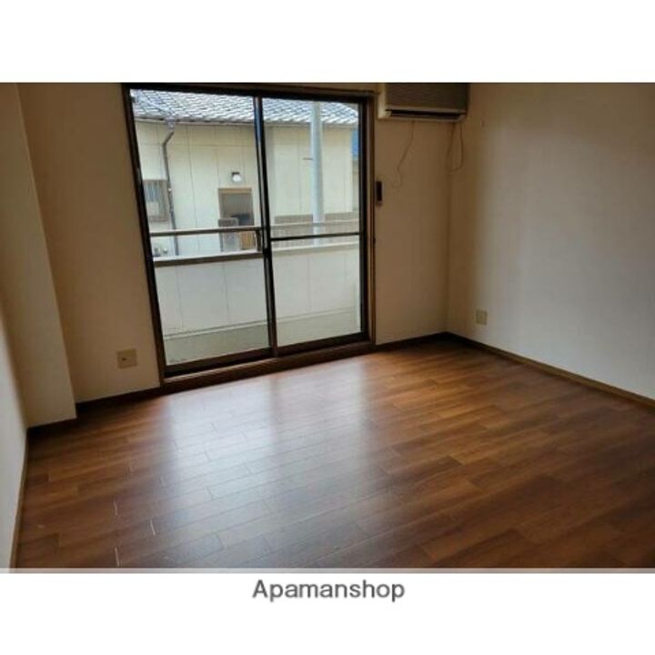 コーポミウラⅡ101の居間