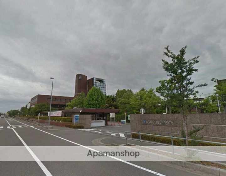 SUPREME MATUNO103の周辺