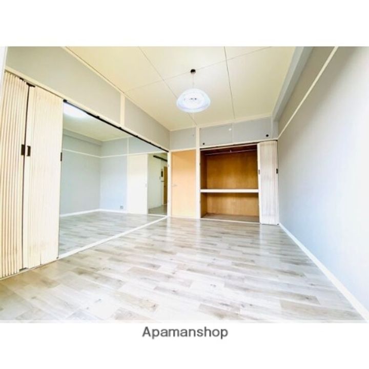 フェンリル穂積A512の内装