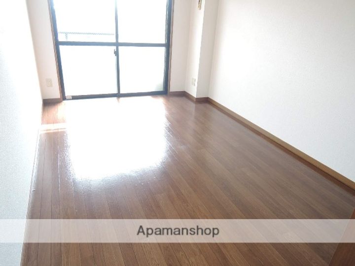 アルシオネ近藤307の居間