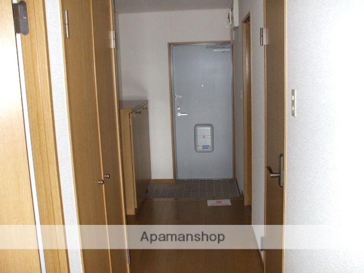 グランサム203の玄関