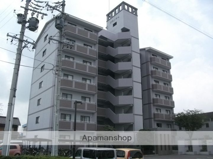 グランサム203の外観