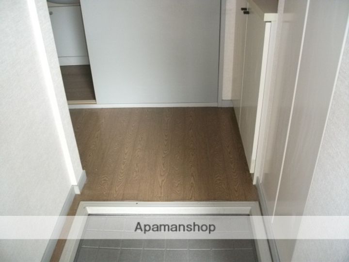 サンガーデン楽田 A棟A202の玄関