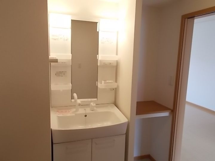 ノイブリーゼのその他画像