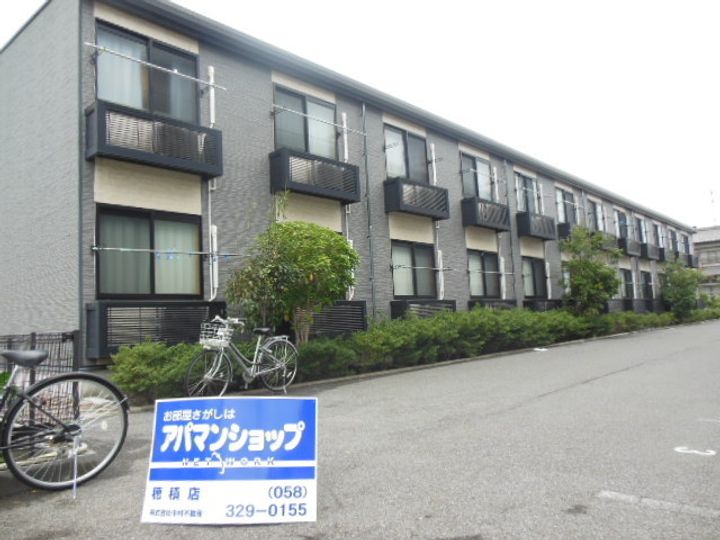 レオパレス瑞穂の外観