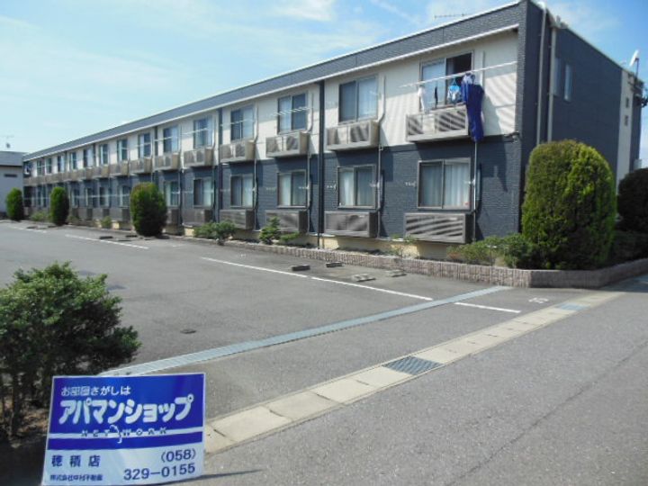 レオネクストハニカムエイトの外観