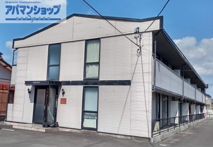 レオパレスFUJIの外観