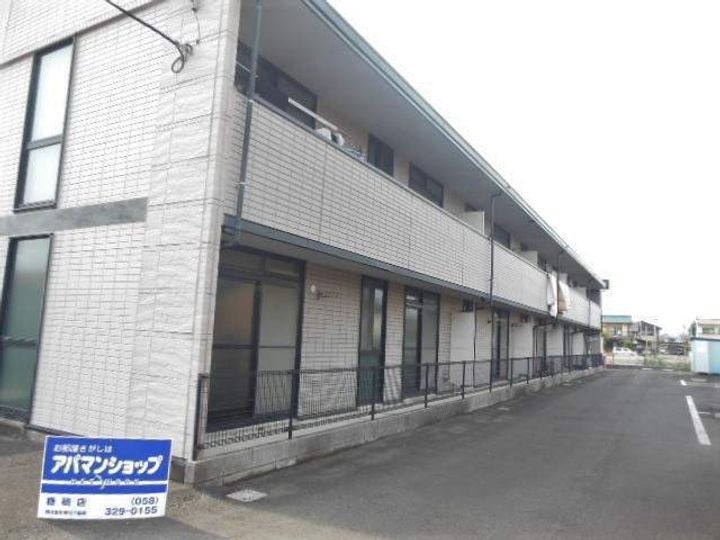 レオパレスFUJIの外観