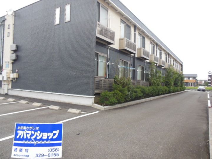 レオネクストエムズの外観