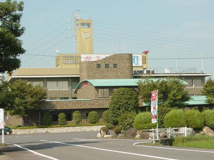 メゾンドレスポワールの周辺