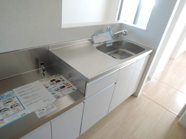 ジュピター築捨Aのキッチン