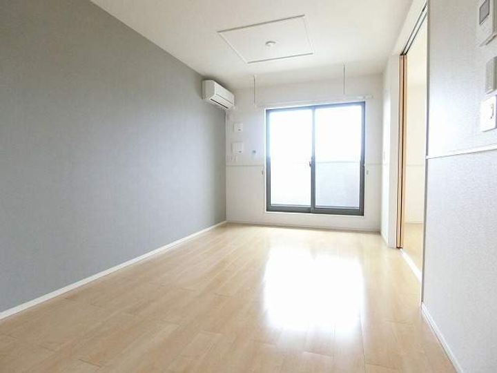 ユネ ポワールの居間