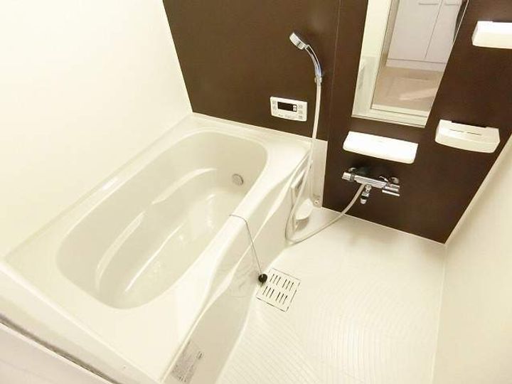 ユネ ポワールの風呂