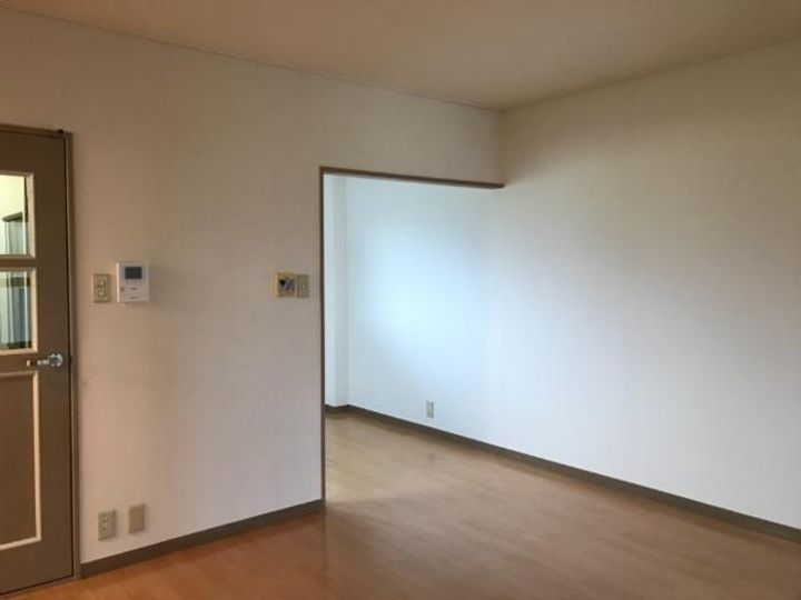 MF辻ヶ鼻の居間