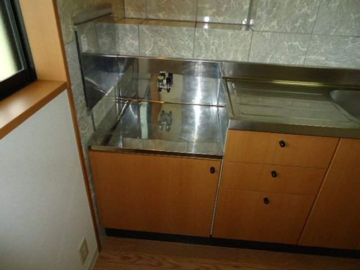 REFINE・箕浦のキッチン