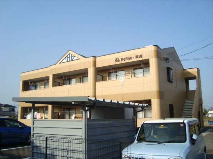 REFINE・箕浦の外観