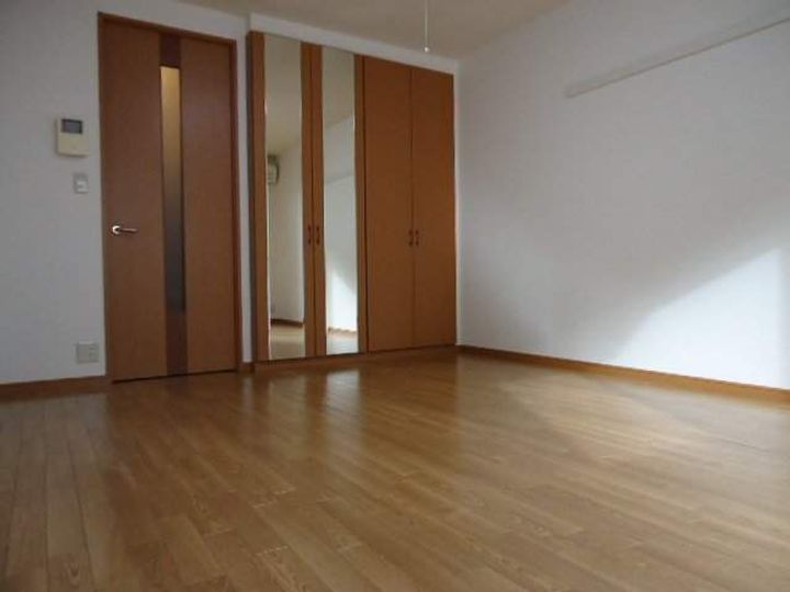 シャトー友喜Ⅱの居間