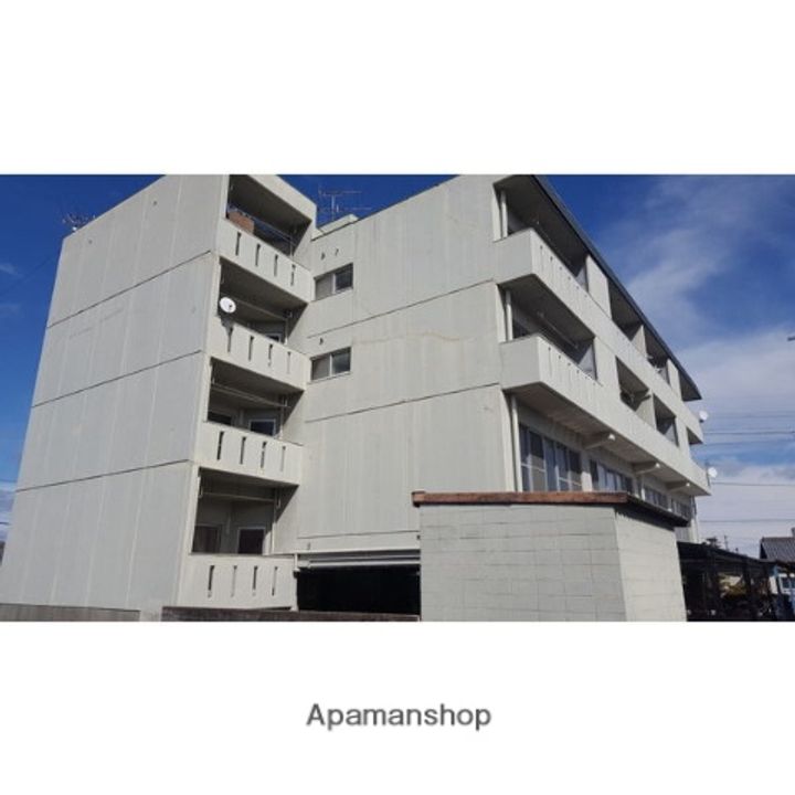 メゾン池田(池田町六之井)の外観