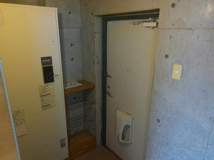 クレアキューブ正木町4-への玄関