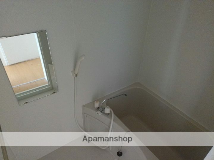 ヴィラナリー安八Ⅱ123の風呂