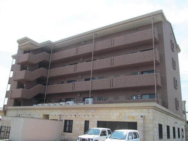 エスポワール本今の外観