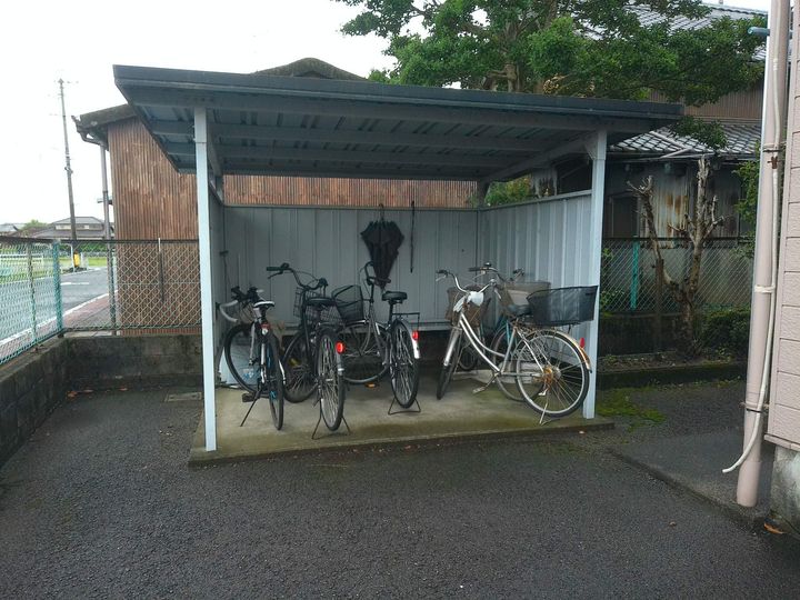 サンハイツホヅミの外観
