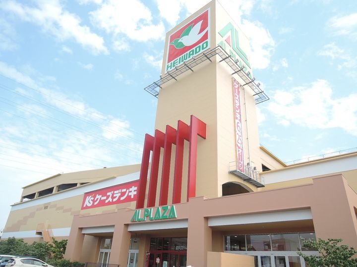 クレール・恵の周辺