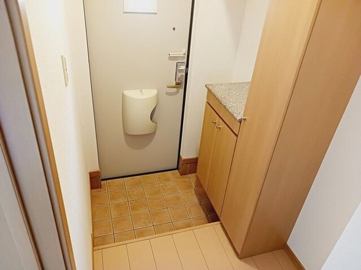 サニーブライトの玄関